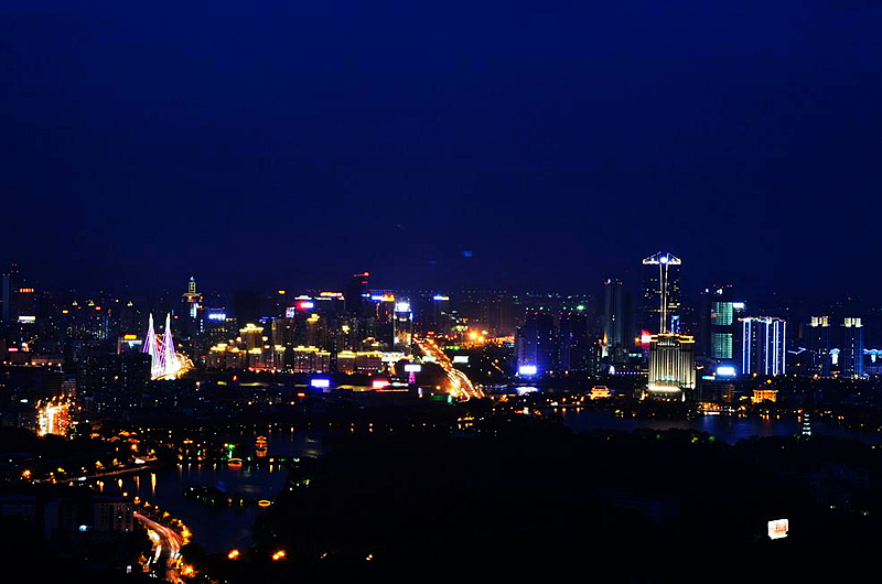 惠州高榜山夜景图片